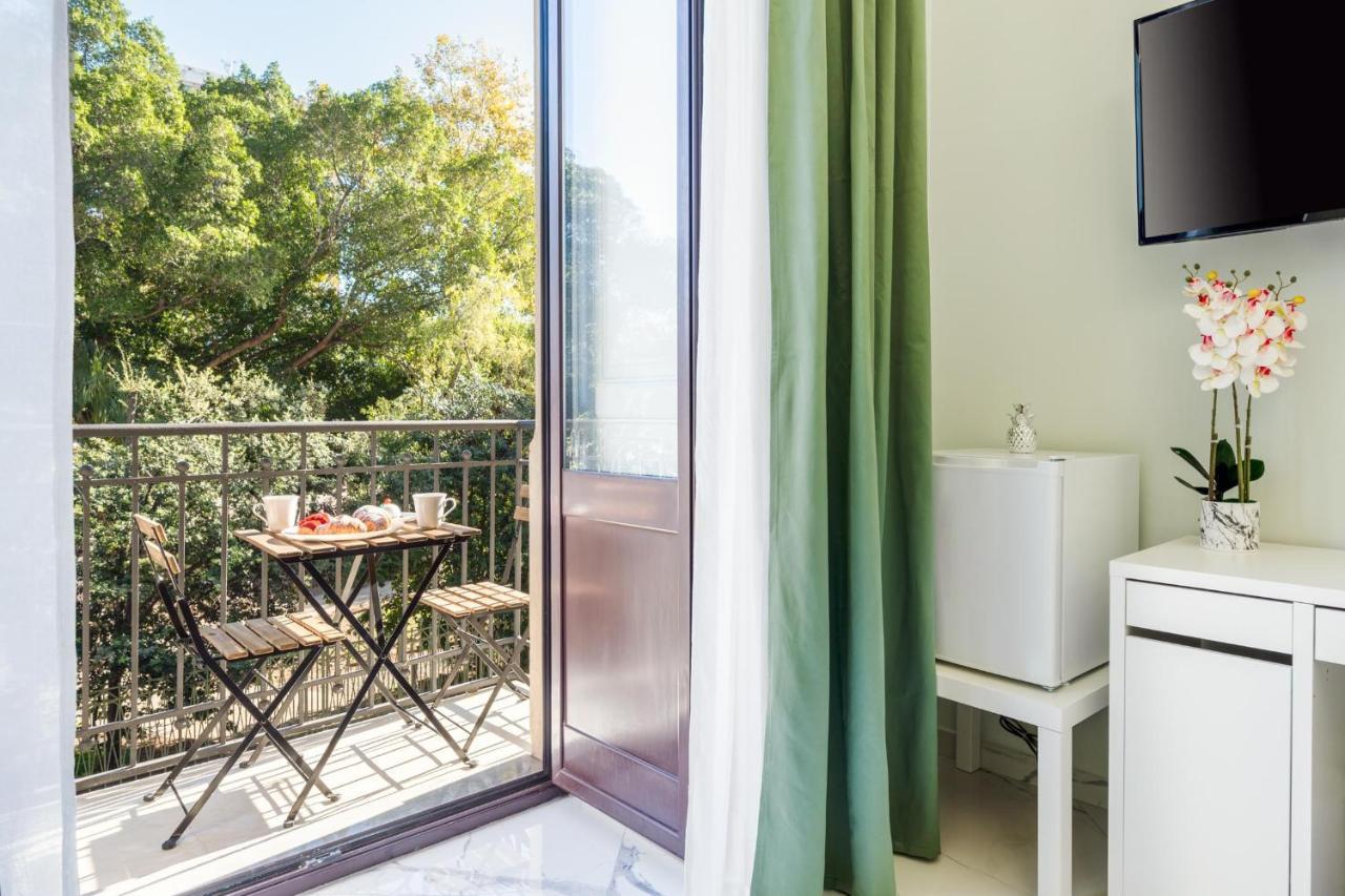 カターニア Palazzobellini Bed & Breakfast エクステリア 写真