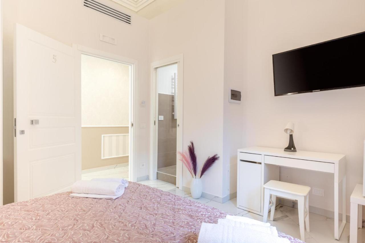 カターニア Palazzobellini Bed & Breakfast エクステリア 写真
