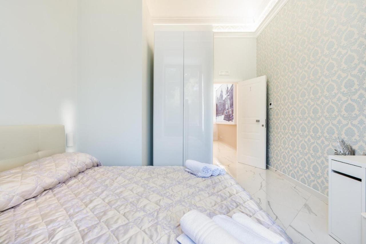 カターニア Palazzobellini Bed & Breakfast エクステリア 写真