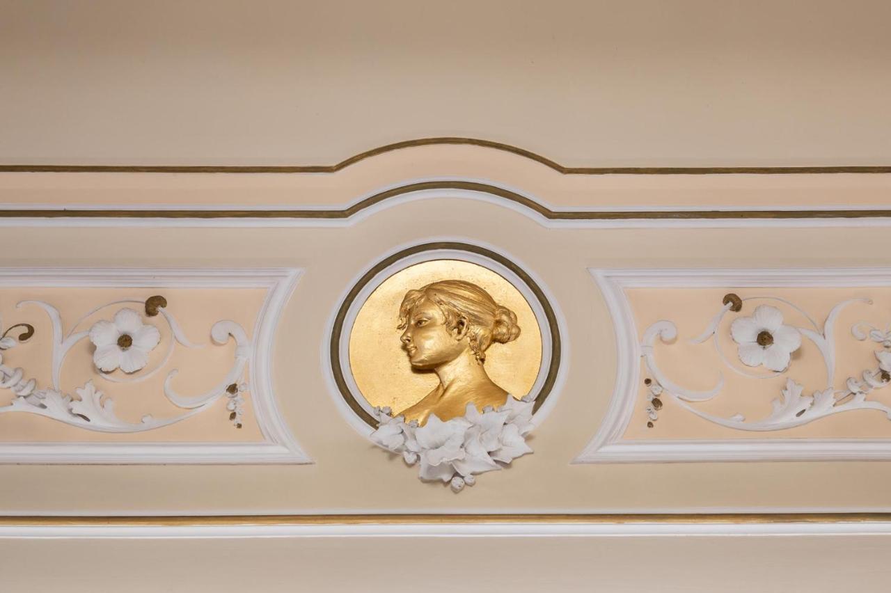 カターニア Palazzobellini Bed & Breakfast エクステリア 写真